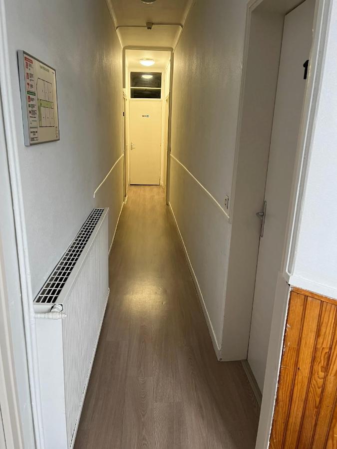 Aux Bons Amis Hotel Reims Exterior photo